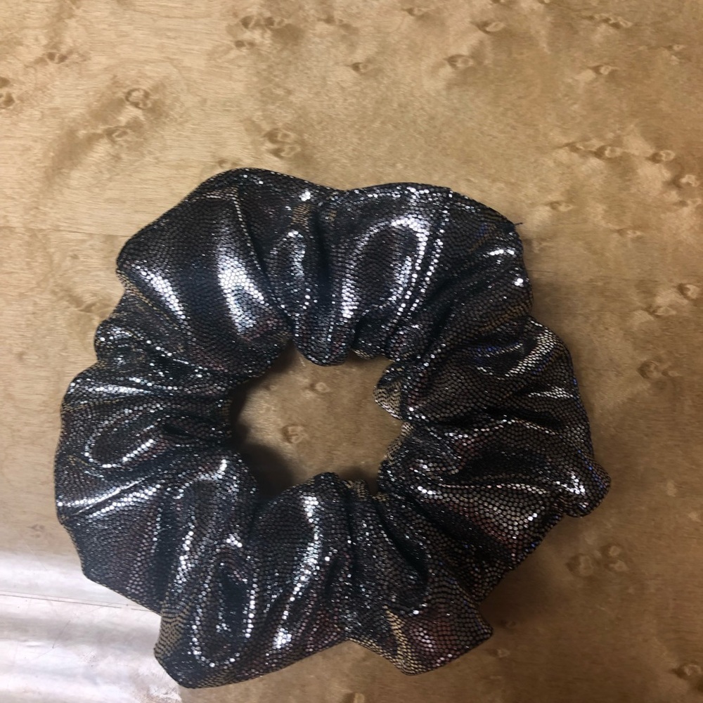 Silver lamè scrunchie